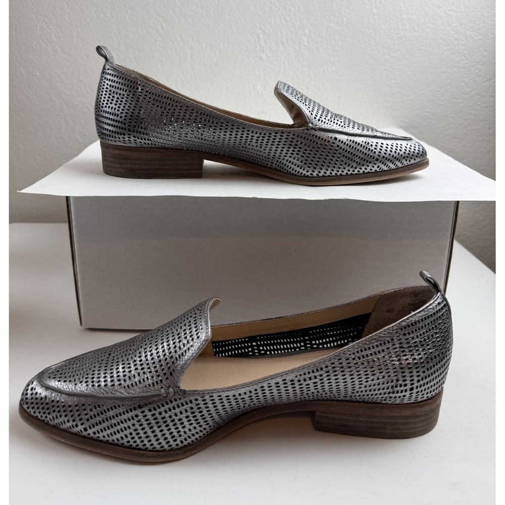 Vince Camuto Kadee Silver Pointed Toe Cut Out Leather Loafer Womens Flats Sz 9.5 - Picture 6 of 9